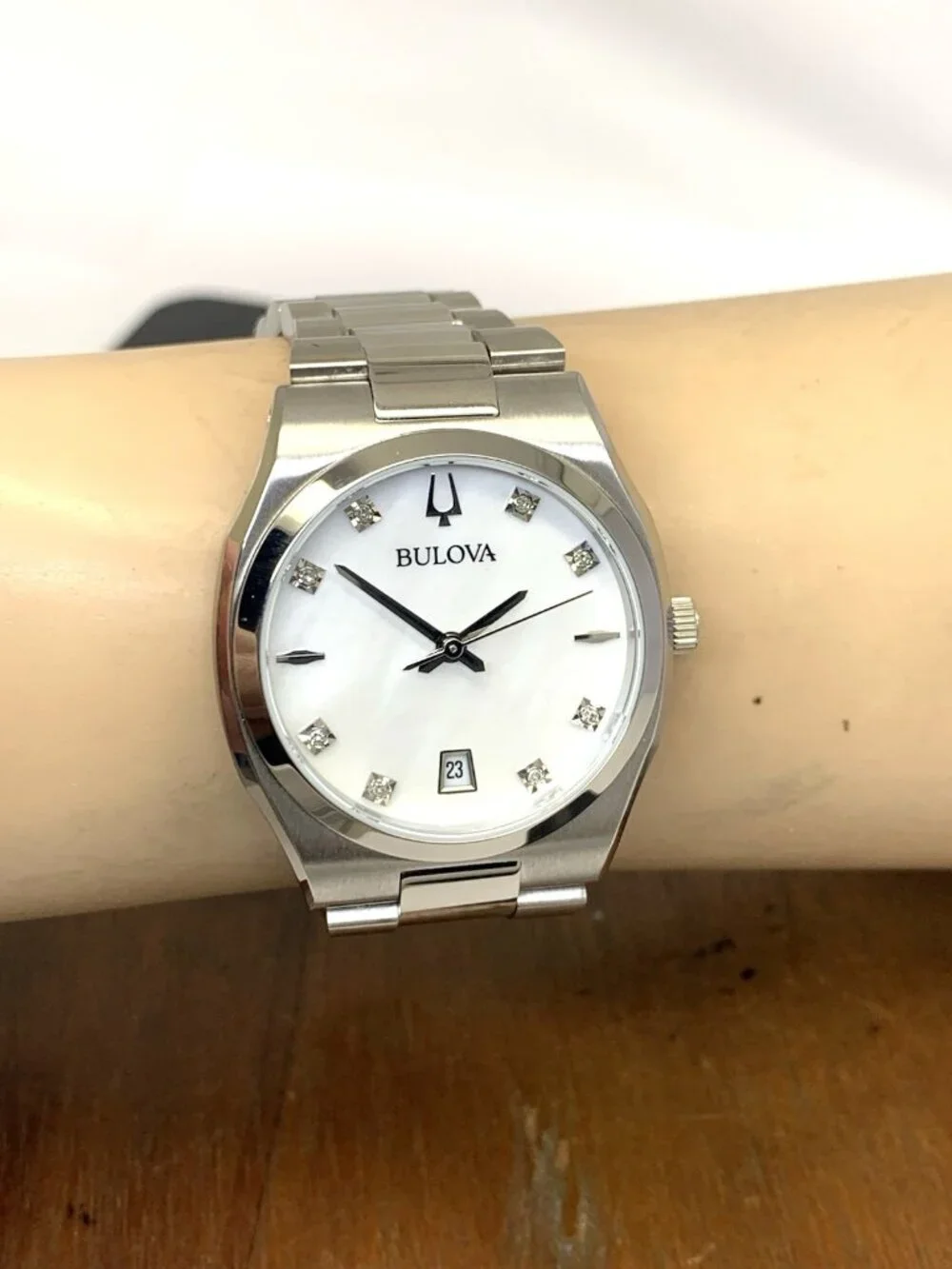 Bulova Women's Watch 96P218 Surveyor Quartz Mother of Pearl Dial Diamond 34mm